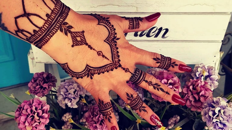 UAE henna art