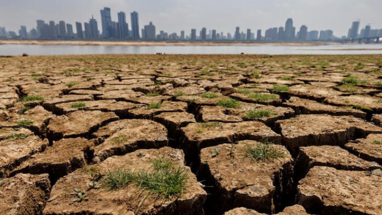 El Nino and UAE Shifting Weather Patterns