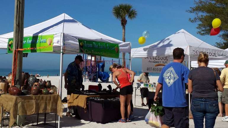 Market at The Beach 1