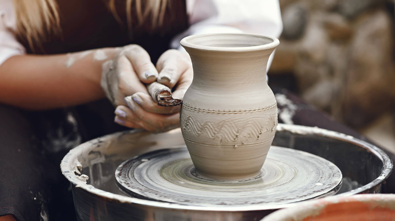 Pottery Time Honored Emirati Craft